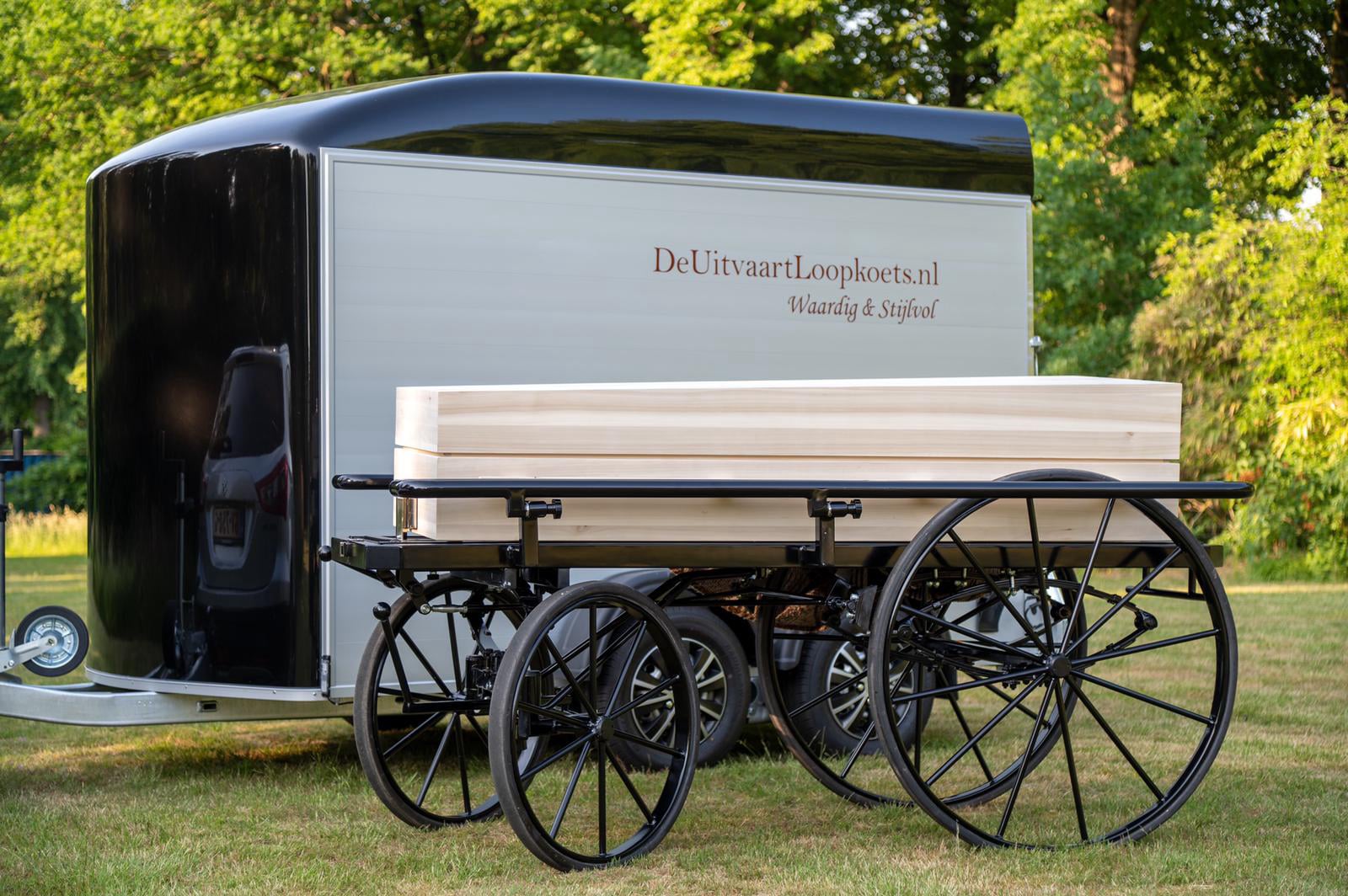 https://www.deuitvaartloopkoets.nl/